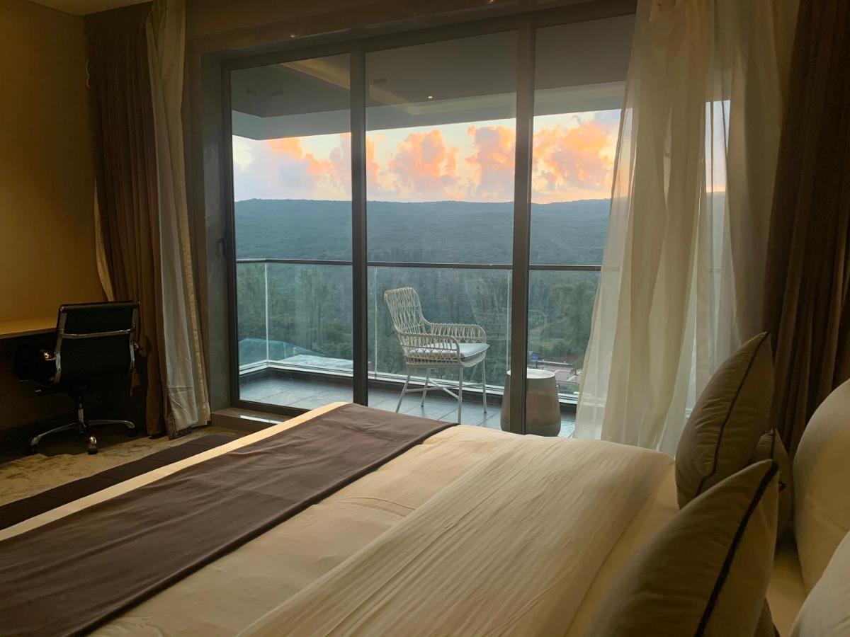 Leela Resort, The Exotic Boutique Hotel - Pure Veg Mahābaleshwar Exteriör bild