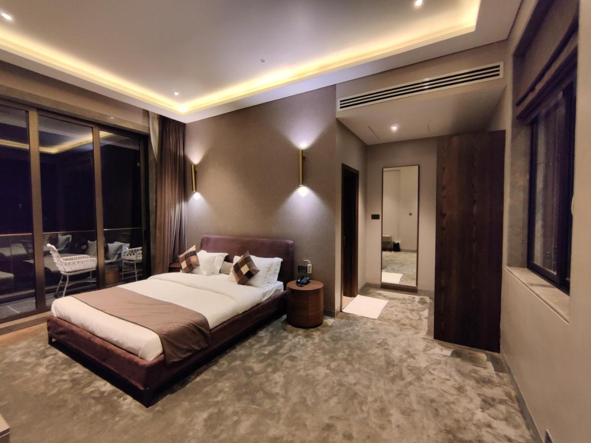 Leela Resort, The Exotic Boutique Hotel - Pure Veg Mahābaleshwar Exteriör bild