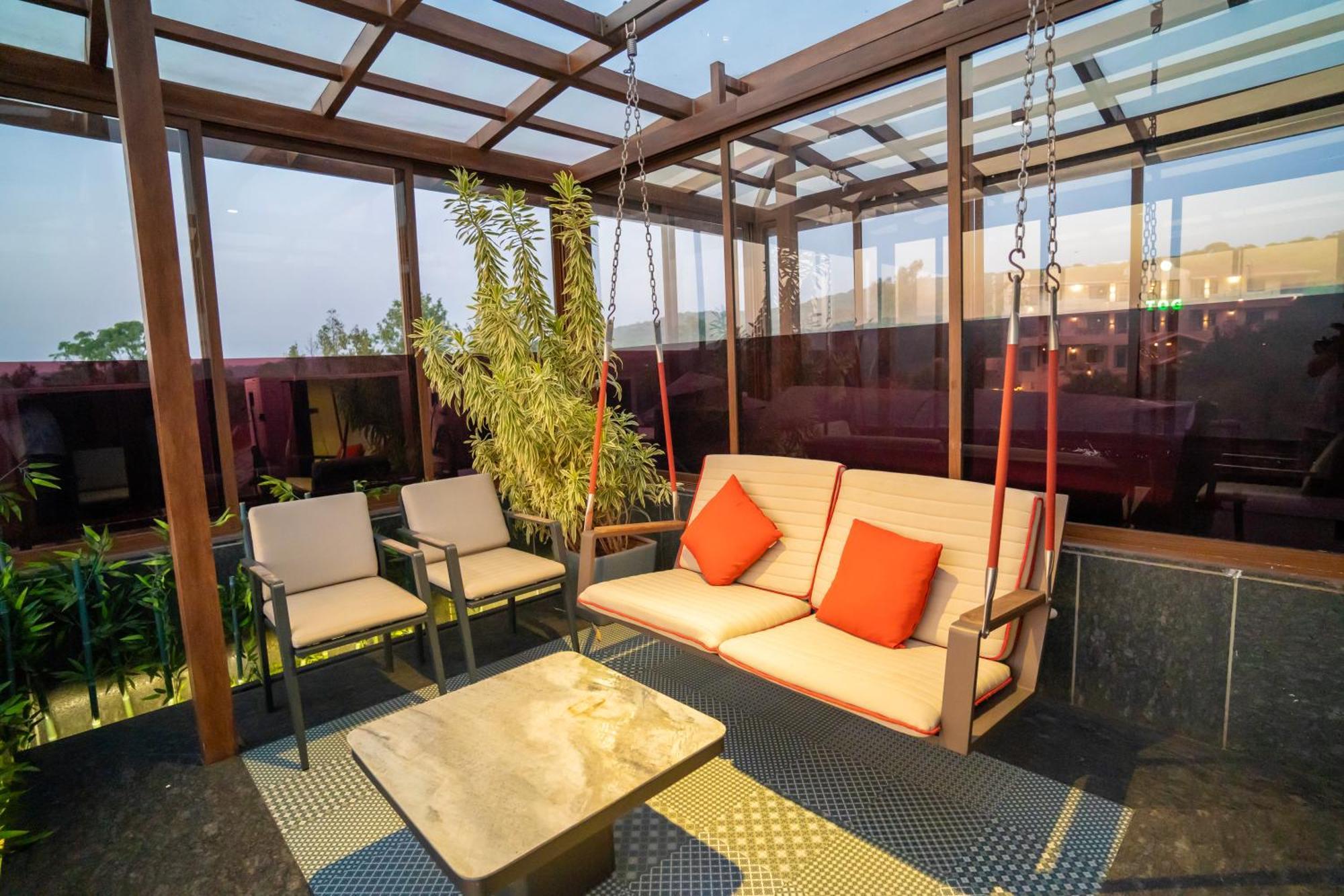 Leela Resort, The Exotic Boutique Hotel - Pure Veg Mahābaleshwar Exteriör bild
