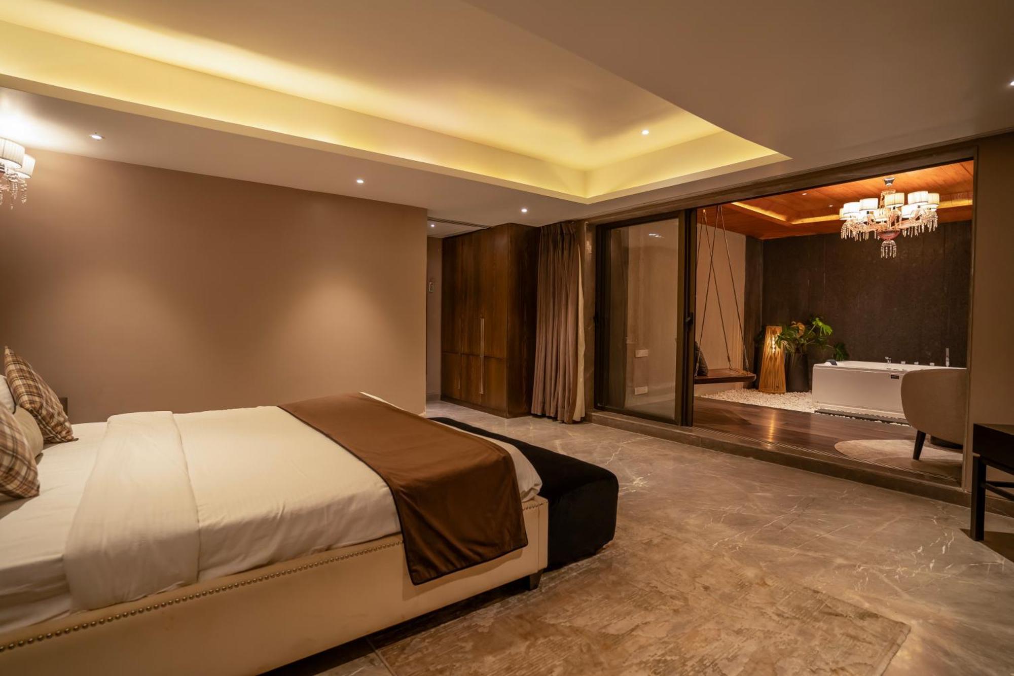 Leela Resort, The Exotic Boutique Hotel - Pure Veg Mahābaleshwar Exteriör bild
